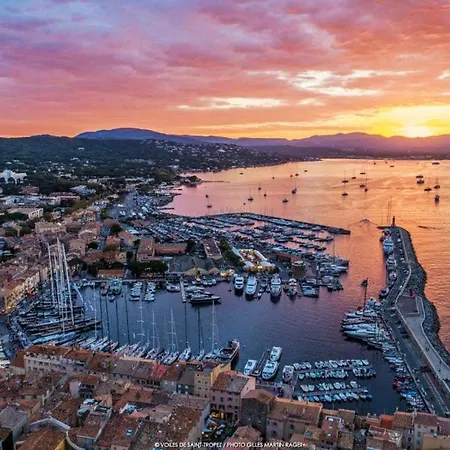 Comfortable Apartment, 5 Minutes From The Beach, 7 Km From Saint Tropez! Apartman Grimaud