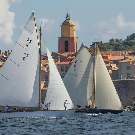 Comfortable Apartment, 5 Minutes From The Beach, 7 Km From Saint Tropez!