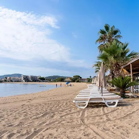 Comfortable Apartment, 5 Minutes From The Beach, 7 Km From Saint Tropez! *